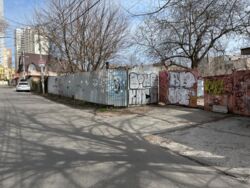 12 соток в пров.Червоні Зорі. 9 ст. В. Фонтану. 900м до моря.