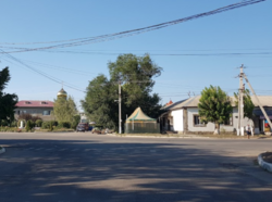 Ділянка в с.Мирне під житлову забудову.