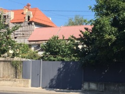 Ділянка біля моря на 9 станції Великого Фонтану